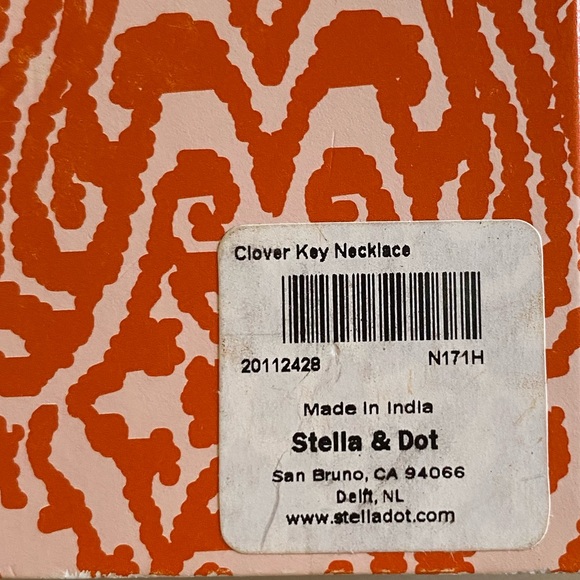 Stella & Dot Clover Key Neclace - Picture 2 of 2